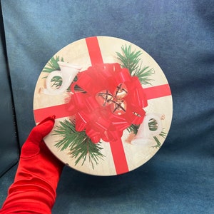 Vintage 1985 Christmas Tin: Bow, Bells & Horn Design