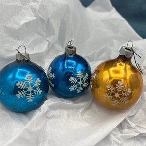 Vintage Glass Christmas Ornaments Set of 3 with snowflake stencils Free Shipping
