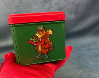 Vintage Tin Potpourri Press Christmas Square tin featuring Christmas Fox Shoppers Free Shipping