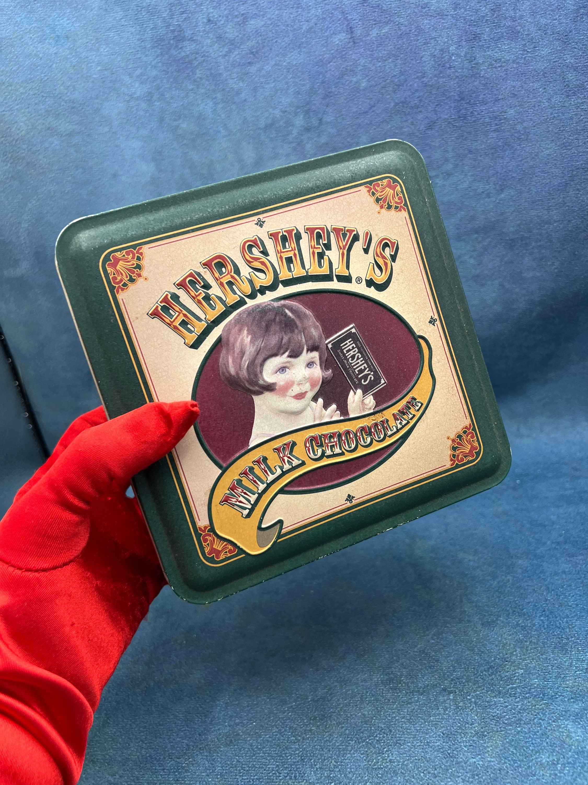 ハーシーズ　HERSHEY'S ミールトイ　チョコレート　ビンテージ Amazon | Hershey's Nuggets Milk Chocolate Family Size