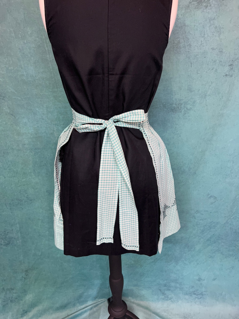Vintage Aqua Green Gingham Cross Stitched Embroidered Apron Home Sewn Vintage Aqua Green Gingham Cross Stitched Embroidered Apron Home Sewn