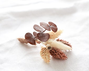 Dried Flower Boutonniere, Rustic Floral Buttonhole, Boho Boutonniere, Eucalyptus Pastel Brown Phalaris Boutonniere, Groom, Groomsmen, Winter