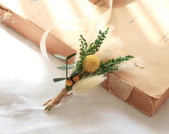 Dried Flower Boutonniere, Rustic Buttonhole, Pampas Boutonniere, Eucalyptus Craspedia Boutonniere, Boho Boutonniere, Greenery Boutonniere