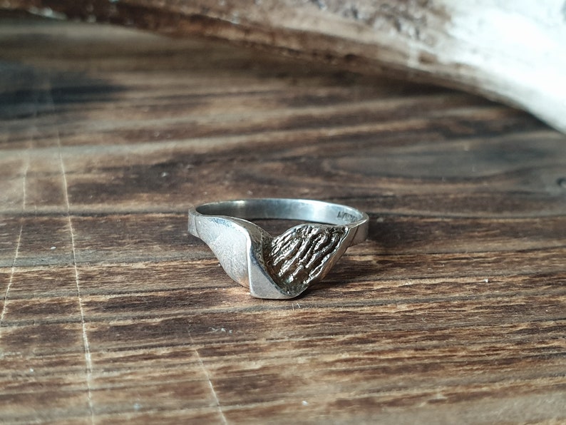 Modernist vintage silver ring crafted by Riitta Hakala for Alpo Tammi Koru of Finland, 925 silver, richly hallmarked, US 8 , Raw Mountains image 3