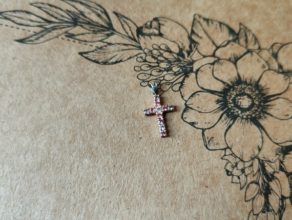 Cross silver pendant decorated with two tone Cubi… - image 1