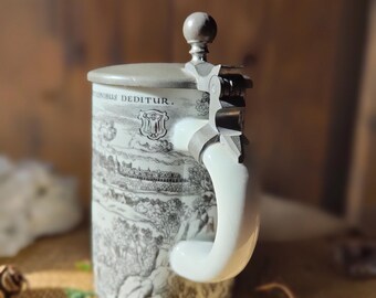 ヴィンテージ ミュンヘン ビールジョッキ：Man Werk 磁器製ジョッキ