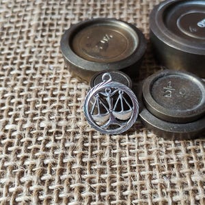 Retro Rund Waage Sternzeichen Charme, Vintage Dutch Made 835 Silber - Hallmarked, Sternzeichen Schmuck