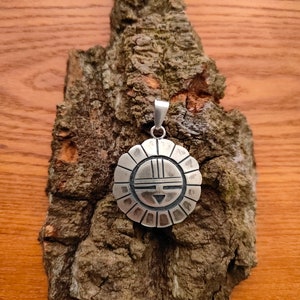 Roger Selina Sun Symbol 925 Silver Pendant Hopi Jewelry warmth, shelter for the old, bright future, and playfulness