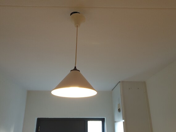 scannen optocht Gezichtsvermogen White Conical Pendant Lamp by Hema Made in Late 1980's - Etsy