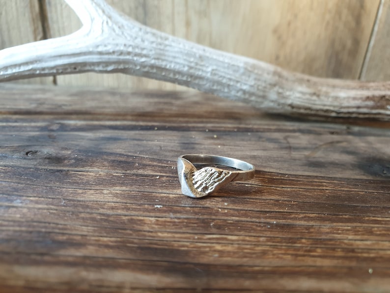 Modernist vintage silver ring crafted by Riitta Hakala for Alpo Tammi Koru of Finland, 925 silver, richly hallmarked, US 8 , Raw Mountains image 2