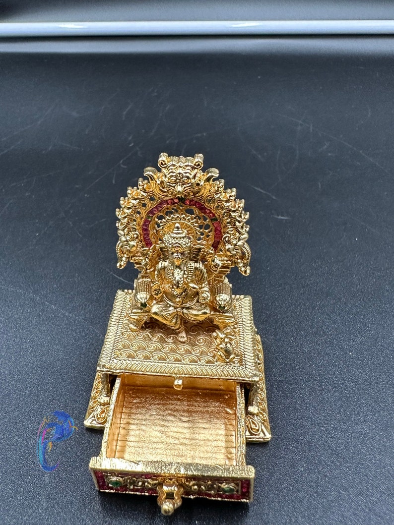 Kumkum Box/ Traditional Wedding Gift Box/ Puja Accessories/kumkum ...