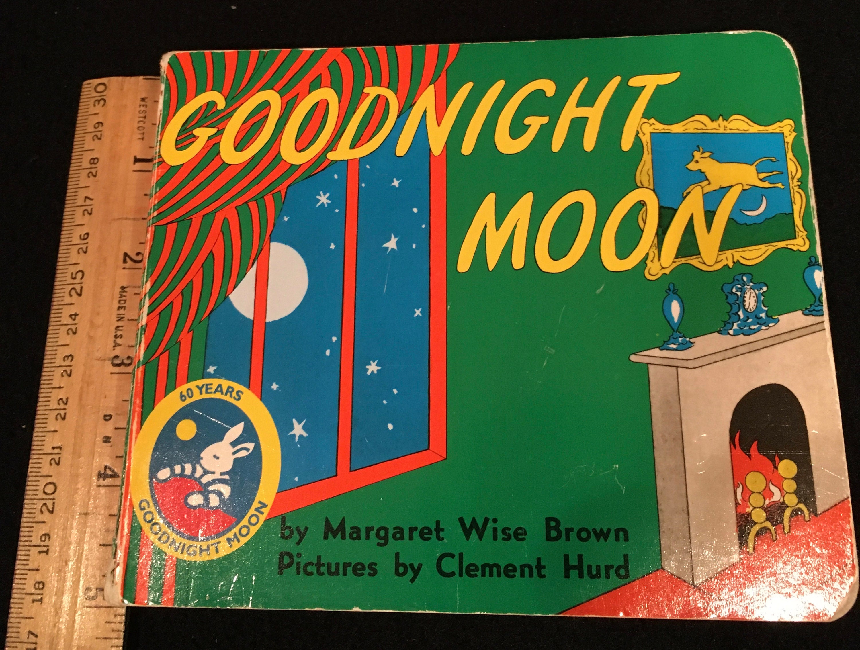 Goodnight Moon Board Book (Board book)