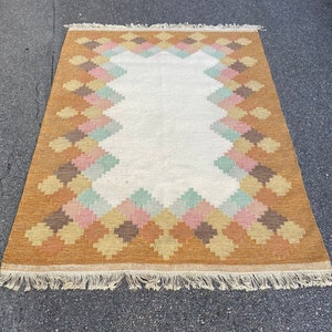 Vintage Swedish flatweave rug rölakan