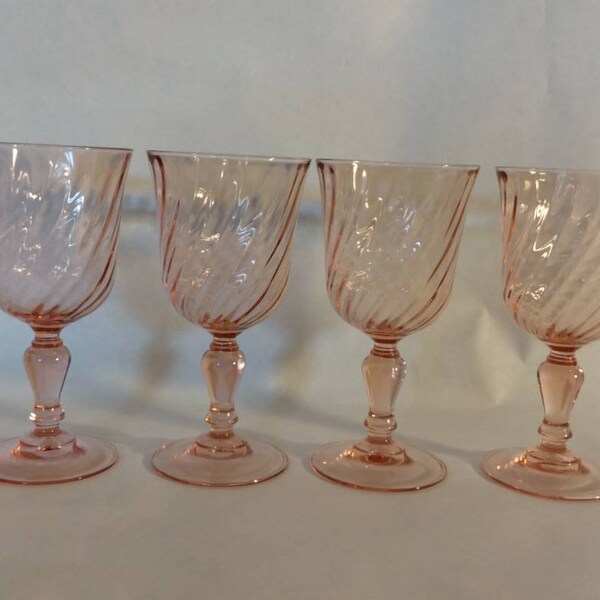 Rosalie Pink Swirl Wine Glasses Set of 4 Arcoroc 1980s