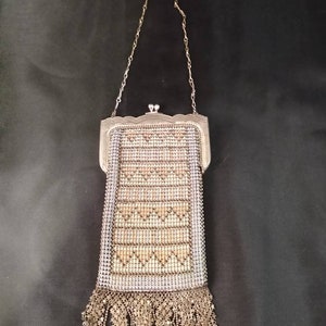 1920s Whiting and Davis Art Deco Mesh Evening Bag with Kiss Clasp