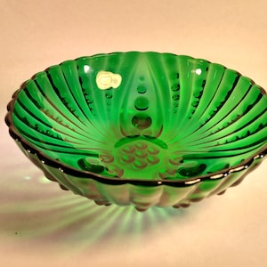 Anchor Hocking Forest Green Burple Inspiration Three Footed Bowl