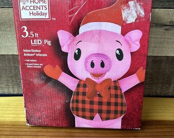 Holiday Living 3.5-ft Lighted Waving Pig in a Santa Suit Christmas