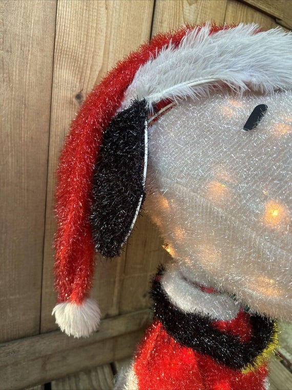 Vintage Snoopy Santa Tinsel Lighted Motion Christmas Decor 30