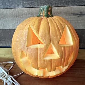 Vintage Halloween Jack-O-Lantern Hard Plastic Blow Mold Lighted Pumpkin 8”