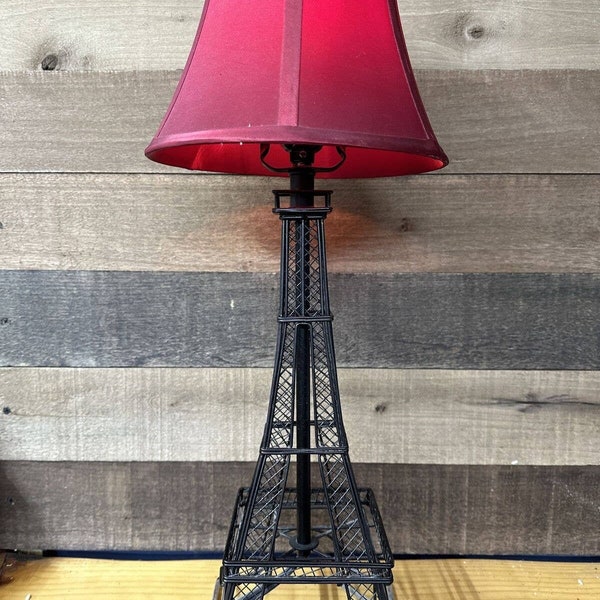 Lampe Tour Eiffel en métal noir avec abat-jour