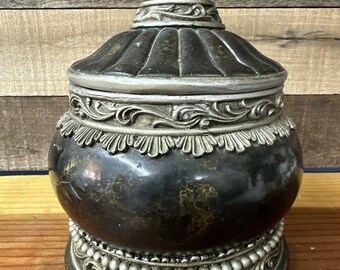 ヴィンテージフラワー収納ボックス：シャビーシックなホーム