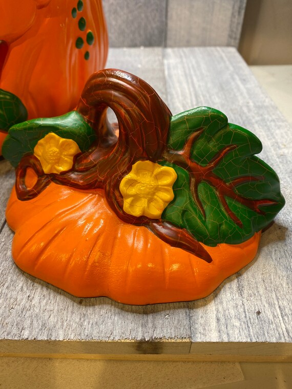 Vintage lighted ceramic pumpkin with sounds Home & Living Night Lights