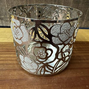 バス＆ボディワークス フローラルグリッター スパークリー 3芯キャンドルホルダー