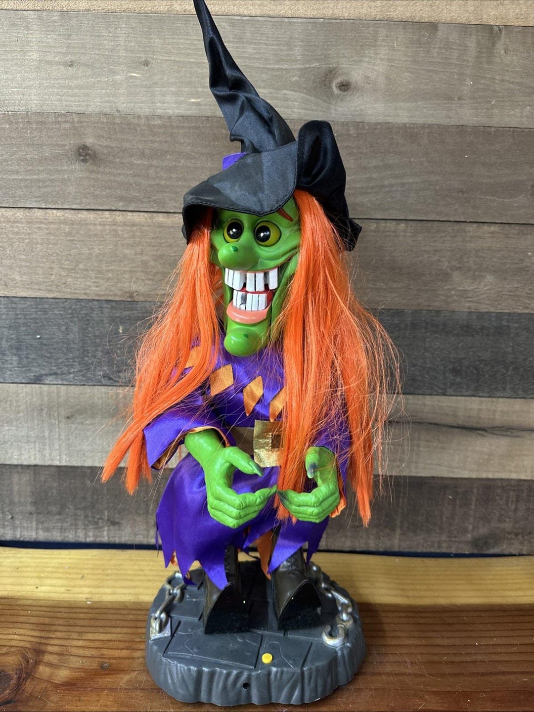 Gemmy Freaky Geeks Witch Animated Sings Evil Ways 18