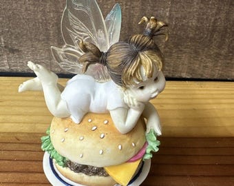 Little Kitchen Fairy Figurine. Dinner Fairie 102537