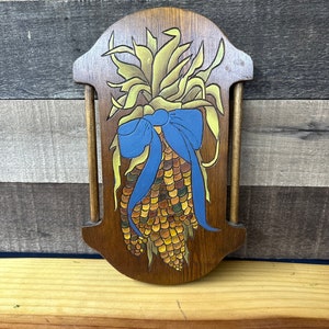 Vintage wood plaque harvest corn