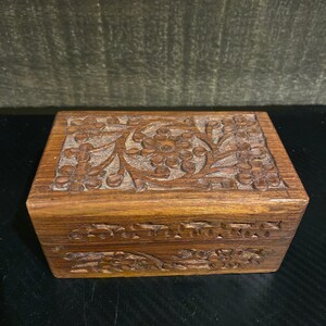 Raised carved floral trinket box