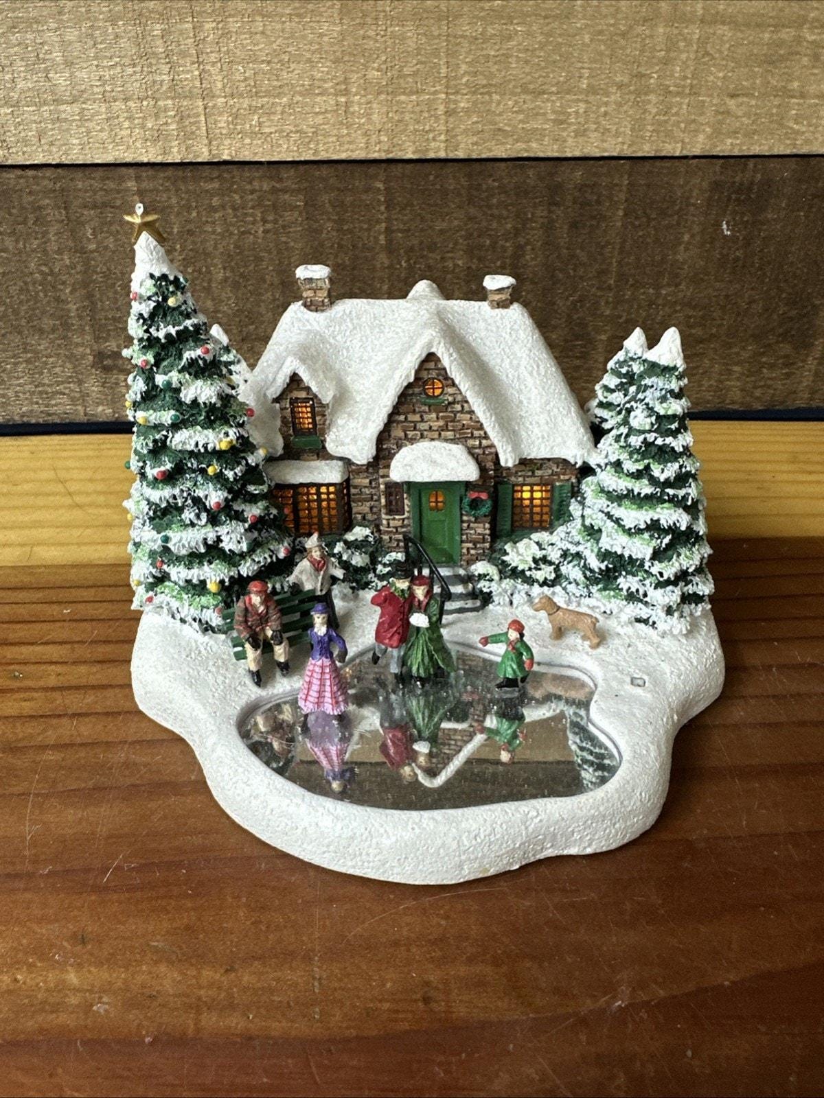 Thomas Kinkade Skaters Pond 2004 Light up Christmas House