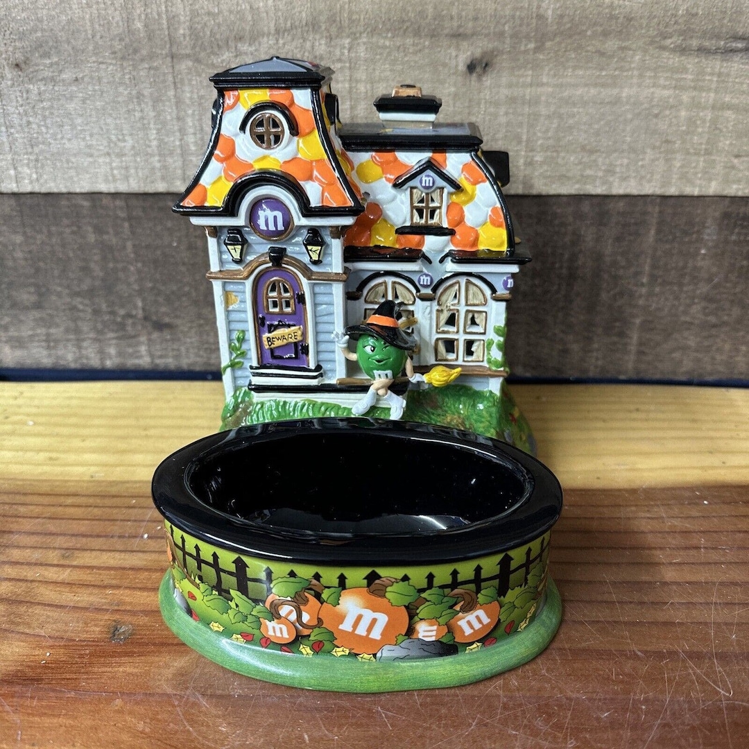 m&m's エムアンドエムズ ハロウィンハウス お化け屋敷 ライト ハロウィーン m&m's エムアンドエムズ ハロウィンハウス お化け屋敷 ライト ハロウィーン