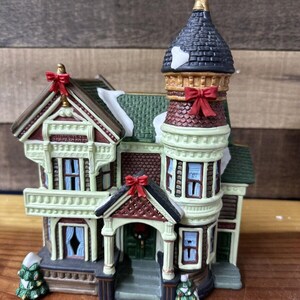 ミニチュアハウス 「Santa's Workbench： CORNER CUPBOARD ANTIQUES」 Santa\u0027s Workbench Christmas Villages \u0026 Houses 1991-Now for sale | eBay