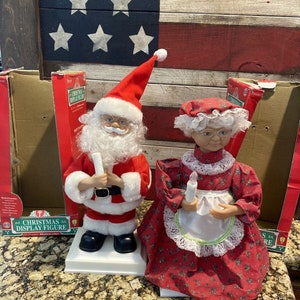 Mr and Mrs Santa Claus That Light Up - Etsy