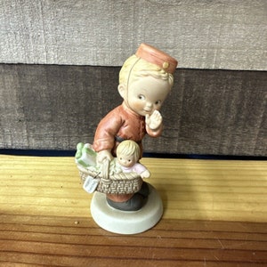 Special Delivery Memories of Yesterday Lucie Attwell Figurine Enesco Figurine