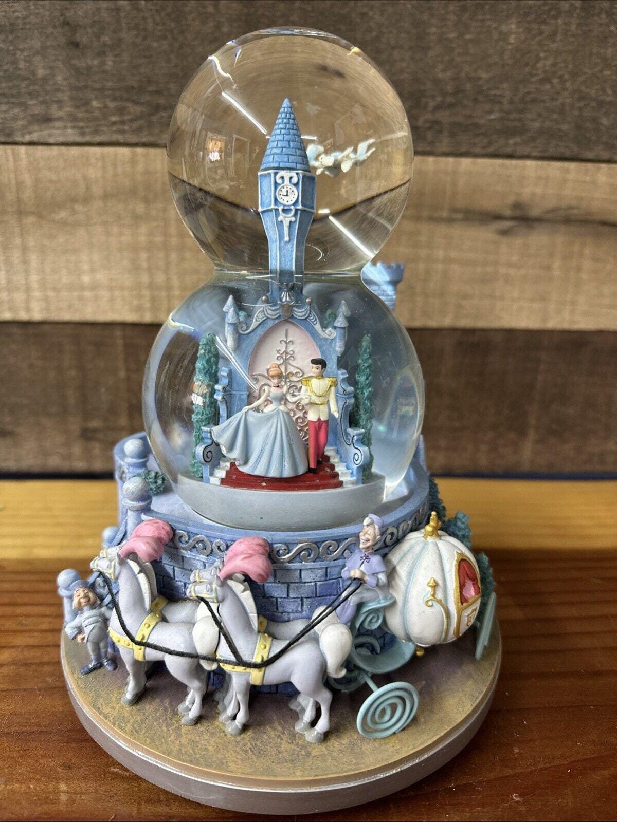 レア希少ディズニープリンセス スノードーム スノーグローブ オルゴール レア☆ディズニー100周年記念スノーグローブプリンセスパレードスノー