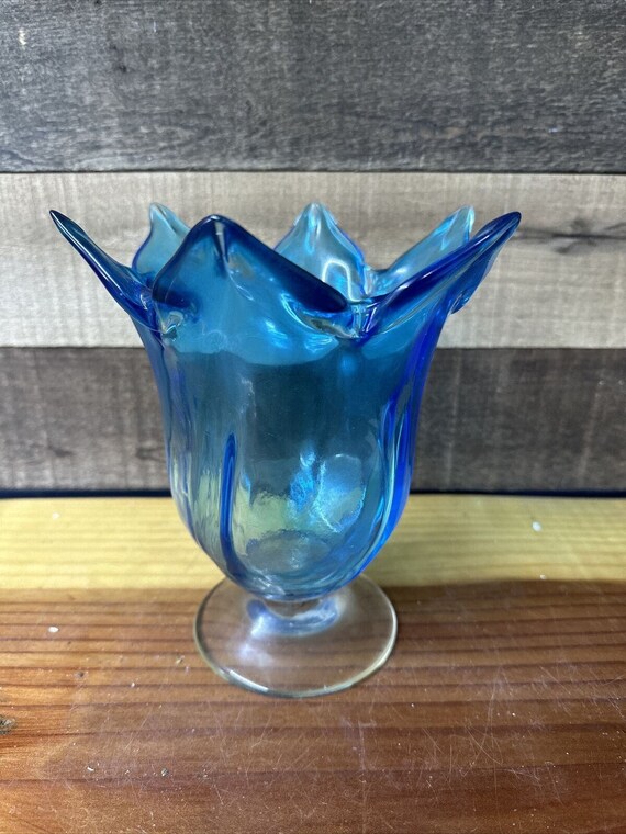 Unique Vintage Glass Vase with Bubbled Petal Base Unique Vintage Glass Vase with Bubbled Petal Base