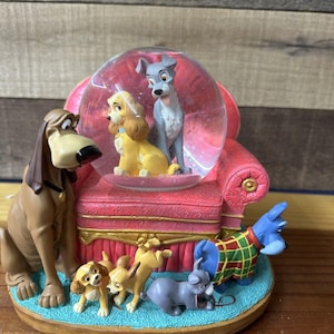 Rare Disney Lady and the Tramp Playful Melody Snow Globe Puppies