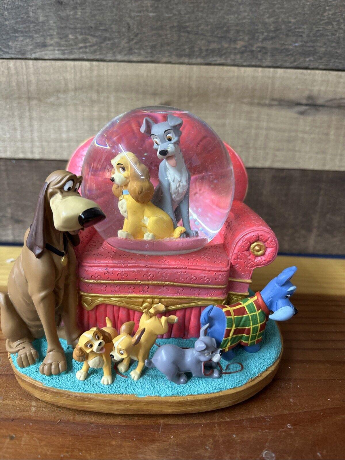 Rare Disney Lady and the Tramp Playful Melody Snow Globe Puppies