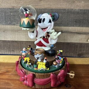 Disney Snow Globe Santa Mickey Mouse Santas Workshop Carousel Works