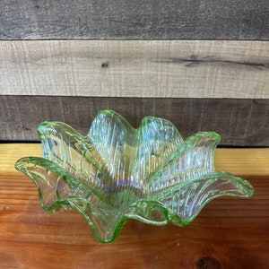 Ciotola portaoggetti porta caramelle a spirale verde in vetro artistico di Murano