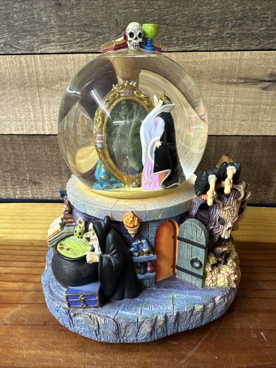 レア ディズニーヴィランズ 邪悪な魔女 ミラーミラー スノー