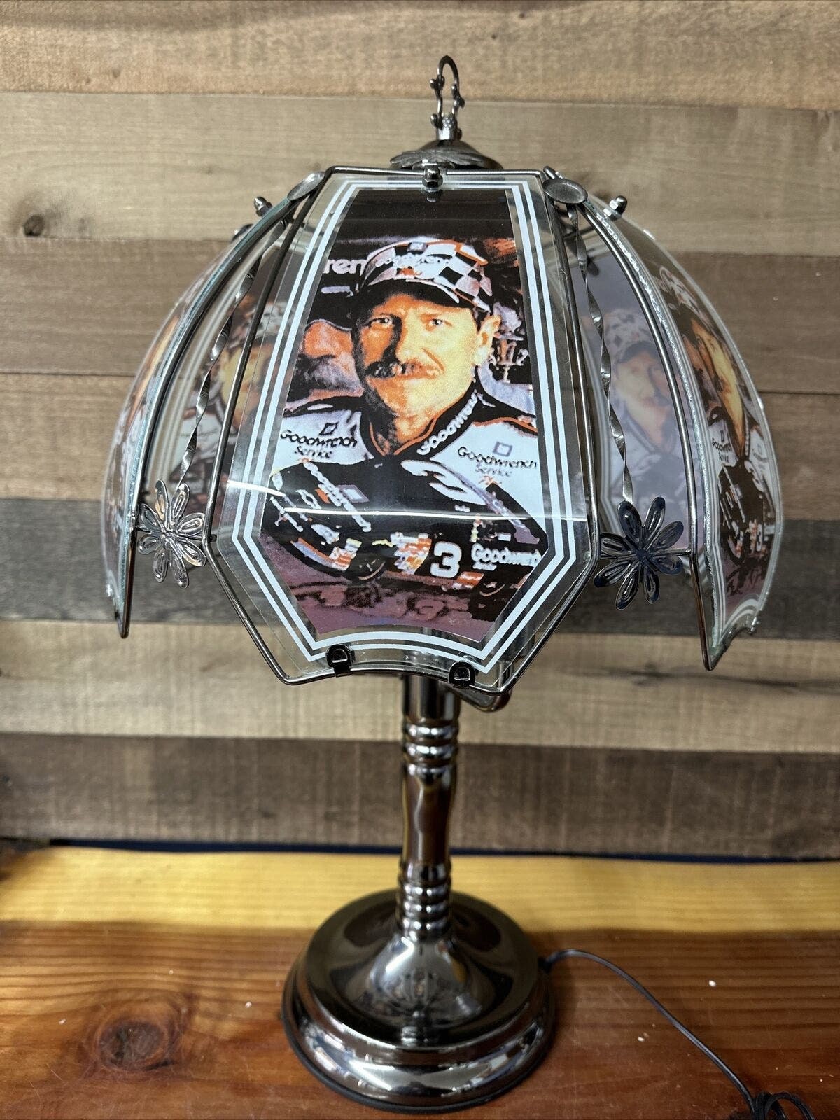 Vintage Dale Earnhardt Sr Tiffany Style 3 Setting Touch Lamp Glass