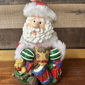 Rare Musical Head Moving Santa Figure 8”