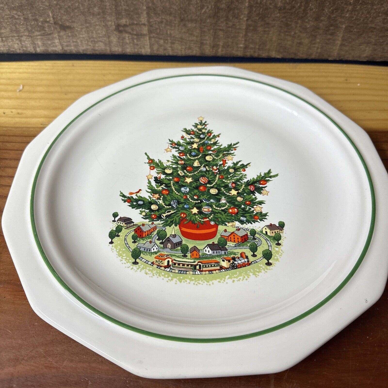 Pfaltzgraff Christmas Heritage Tree Train 10 Dinner Plate Etsy