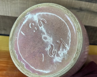 ヴィンテージのピンクのクッキージャーで祈る女性 - Etsy 日本