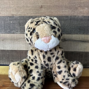 Adorable cachorro de leopardo de peluche sentado de 33 cm de alto