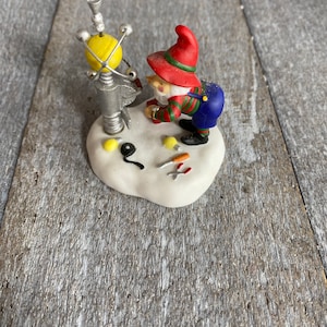 Dept 56 sparky the plant manager