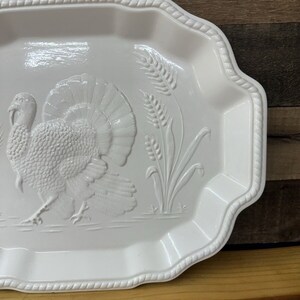 Wild Turkey Cermaic Thanksgiving Platter -flaw image 2